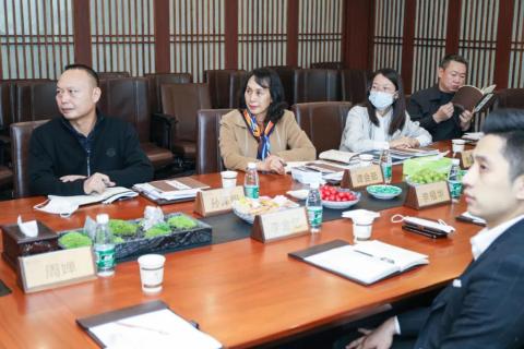 罗湖区人大常委副主任谭会茹一行莅临摩登7娱乐调研
