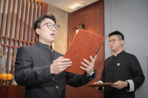 罗湖区委统战部副部长、工商联党组书记叶志伟一行到摩登7娱乐调研