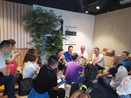 让中国企业家更有眼界——摩登7娱乐创始人李厚德率领企业家学员游学越南站